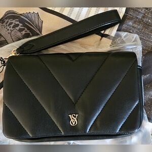 BNWT VICTORIA SECRET PHONE WRISTLET